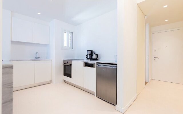 Great Acropolis view apartment in City Center