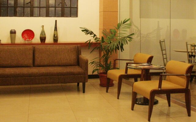 Mira De Polaris Hotel