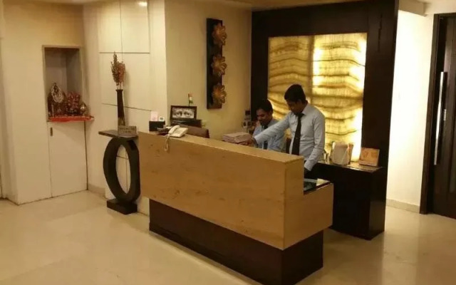 Hotel Apna Avenue
