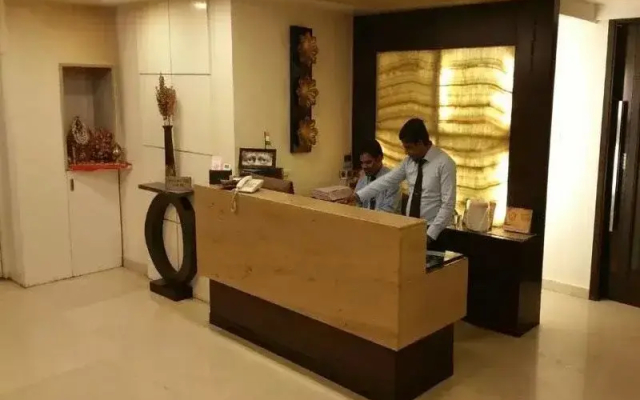Hotel Apna Avenue