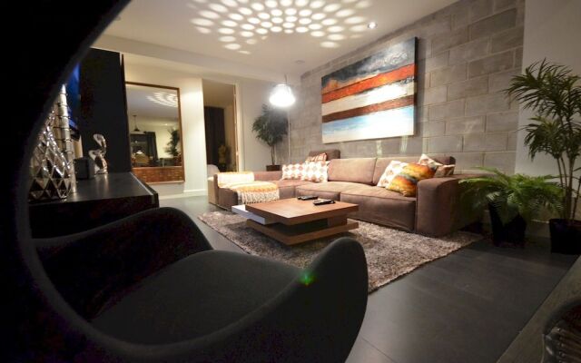 MTLVacationRentals - The Penthouse