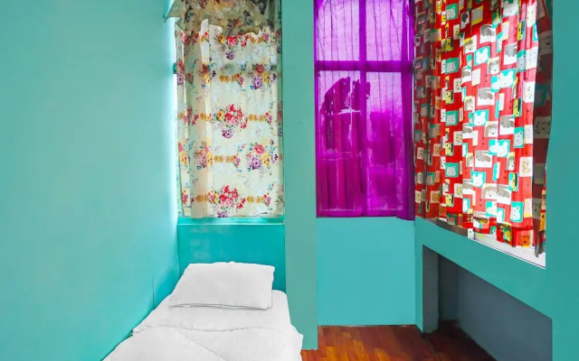 SPOT ON 91732 Rani Homestay Syariah