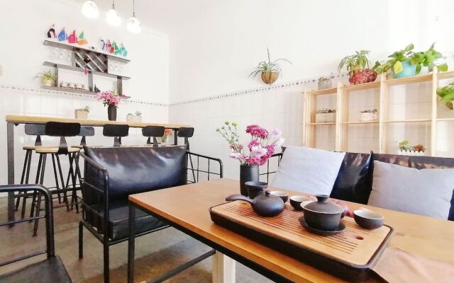 Kunming LiuxiaChunshu Hostel