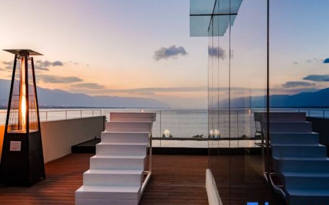 Dali Ruyi At ease Seaview Villa (Bohai Park Branch)