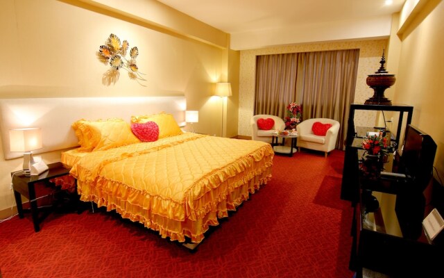 Central Hotel Yangon