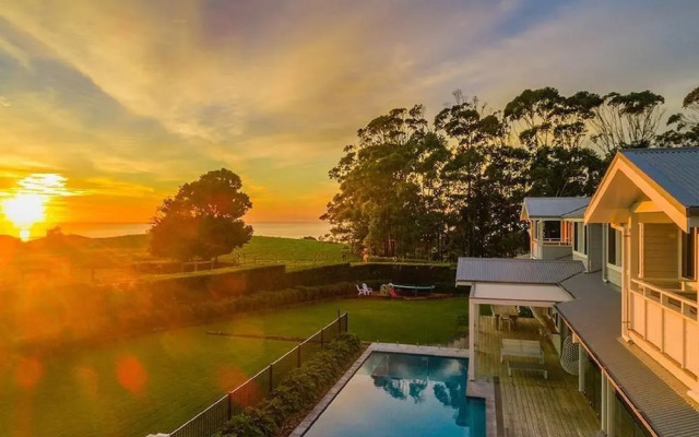Your Luxury Escape - Trig Point