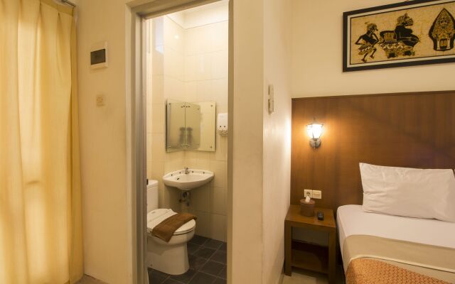 Poncowinatan Hotel