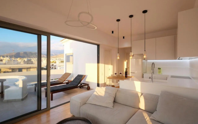 Amazing Suite at Glyfada with sea view & jacuzzi