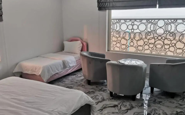 Marina Suhar Hotel