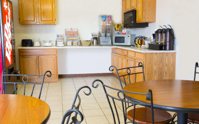 Rodeway Inn, Brighton