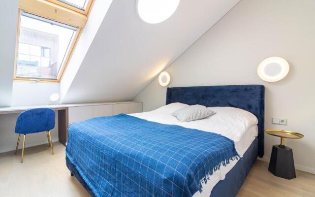 Unique Cuprum Apartment, By Cohost