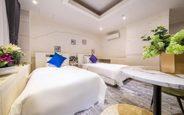 Seocho Toad Hotel