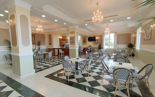 Hotel Bossh Alicia