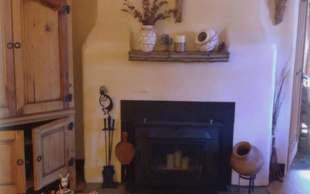 Adobe Inn at Cascade