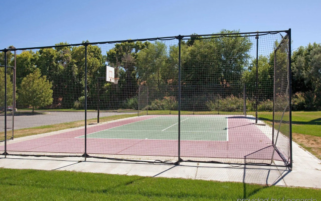 Holiday Inn Express & Suites Ogden by IHG