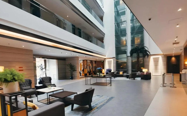 Home Inn Plus Suzhou Wujiang Fenhu Luxin Avenue