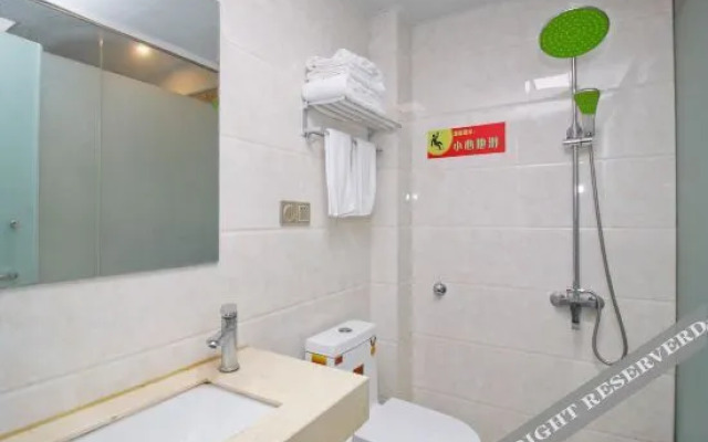 Tianchi Business Hotel (Sanhe Ancient Town)