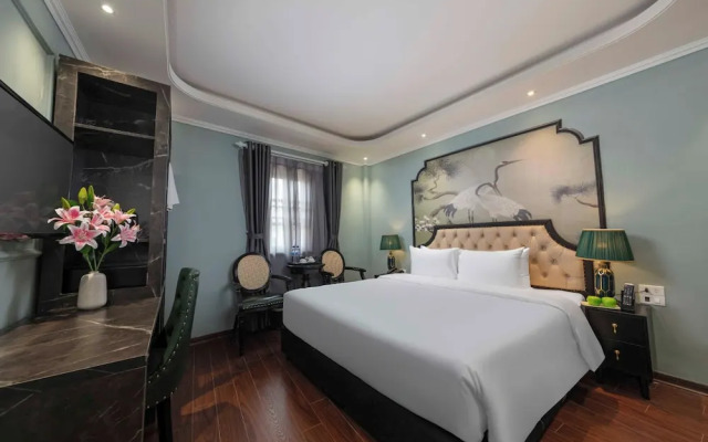 Madelise Stardust Hotel & Travel