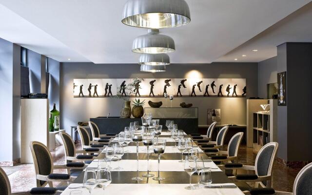 Sofitel Am Alten Wall Hamburg Hotel