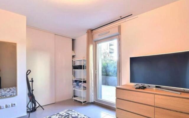 appartement spacieux avec grande terrasse