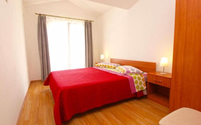 Apartments romano 1099