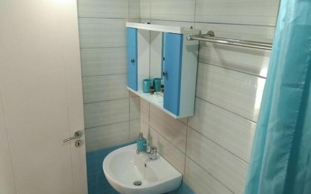Amphora Guesthouse & Apartments