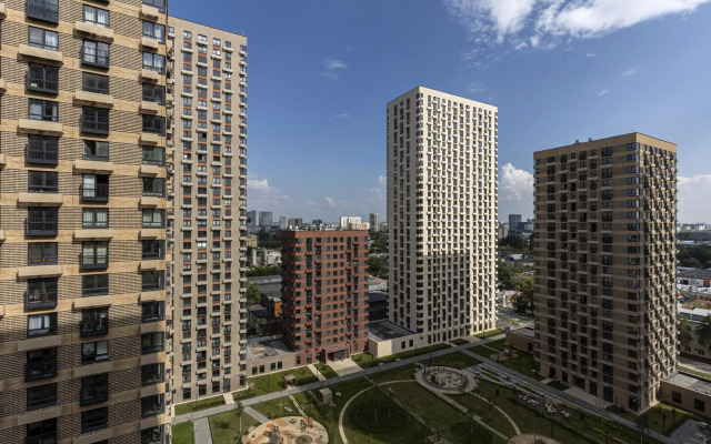 Axis (Аксис) на улице Руставели