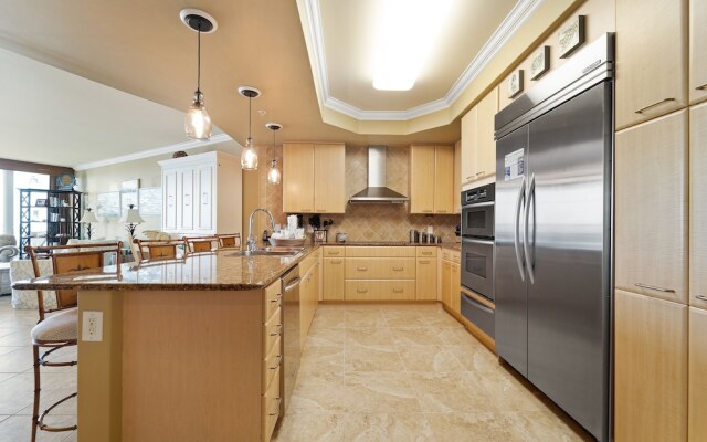 Crc0701 2 Bedroom Condo