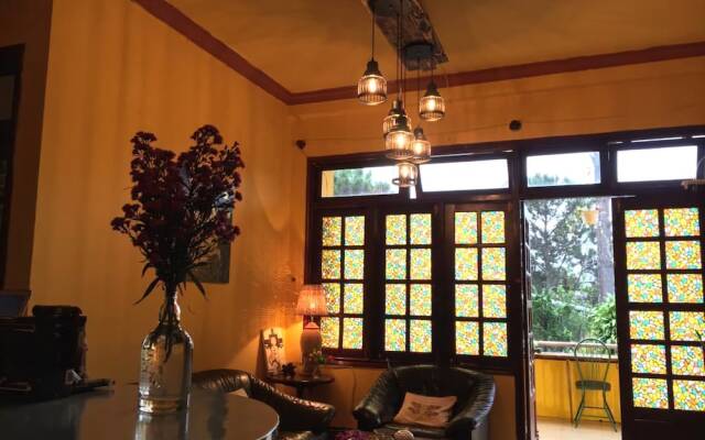 Mars House Homestay