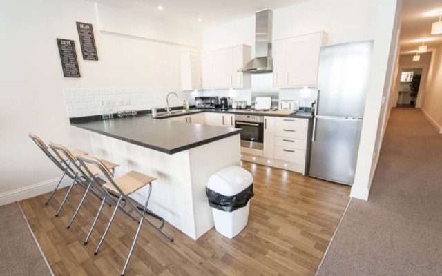 The Broadmead Forest - Spacious City Centre 3BDR Apartment