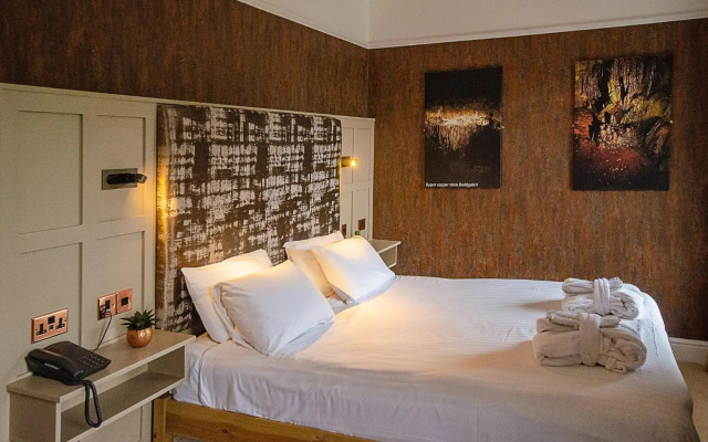 The Royal Victoria Hotel