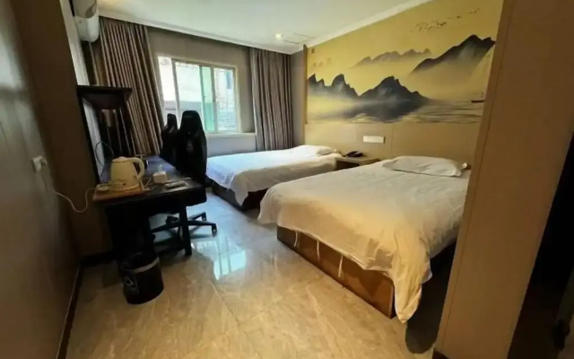 Ruian Shangpin E-sports Hotel