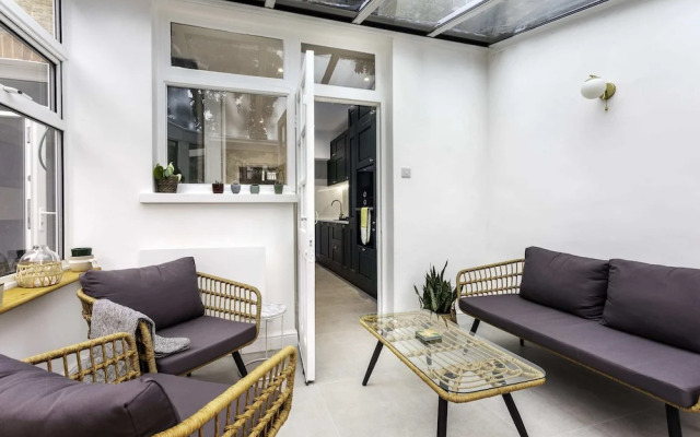 Terraced Edwardian House-poets' Corner