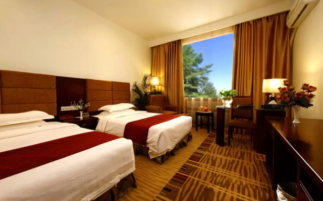 Dunhuang Golden Leaf Hotel