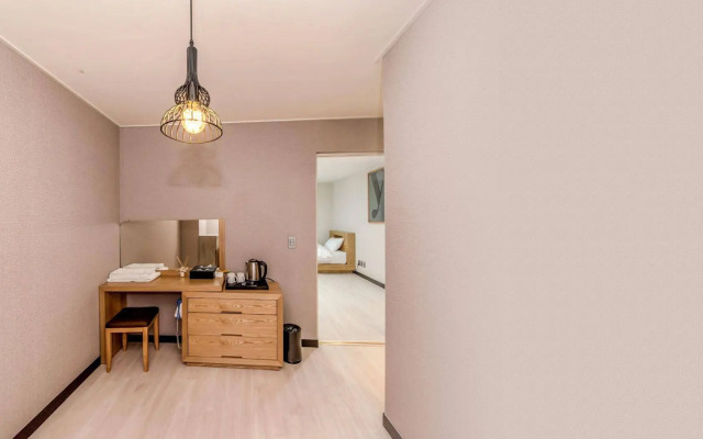 Nine Boutique Hotel