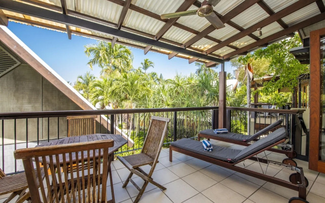 Pure Magnetic Villa 9