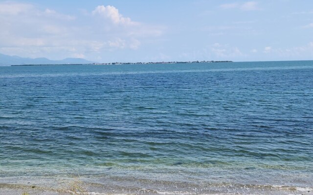 Balcony Breeze @ Bayfront Villas Portmore