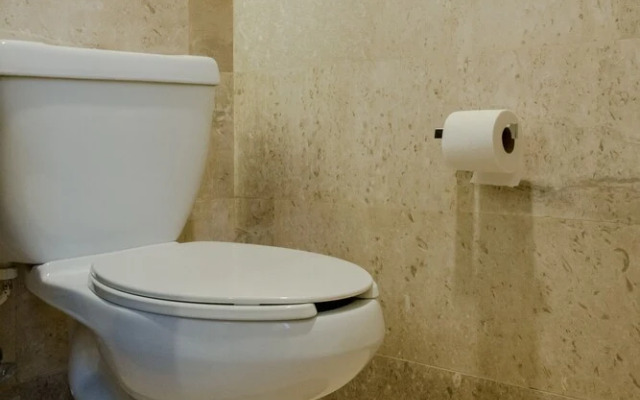 Location - 2 bdr - Rooftop Pool w Sea View - C306