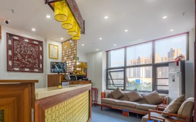 Guangjuyuan Fashion Hotel (Nanning East Railway Station)