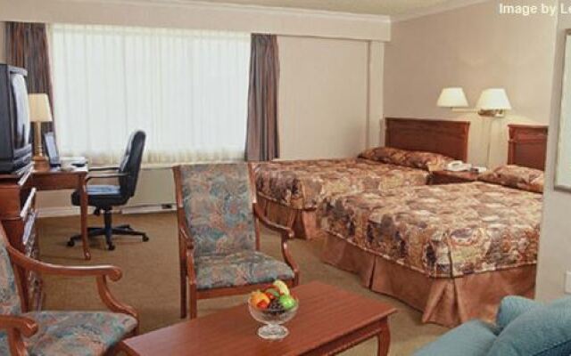 Capital Hill Hotel & Suites