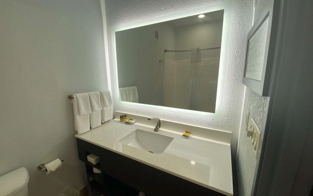 Best Western Plus Appleton Airport/Mall Hotel