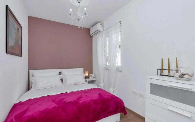 Luxurious Apartment Nino