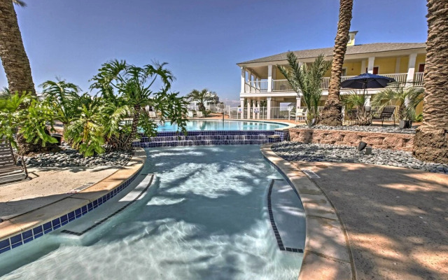 Pointe West Family Retreat: Balcony & Ocean Views!