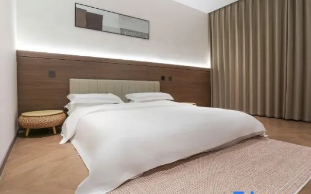 Weiman Hotel (Qingtai Century Plaza)