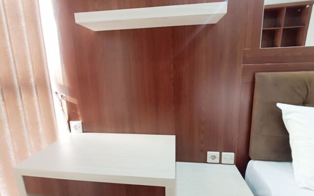 Modern Look And Homey Studio Amartha View Apartment