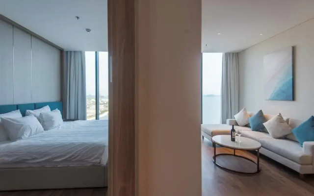 A La Carte Ha Long Residence