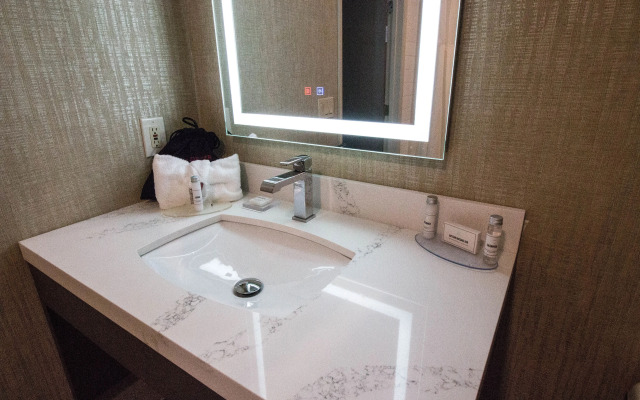 Empeiria High Sierra Hotel