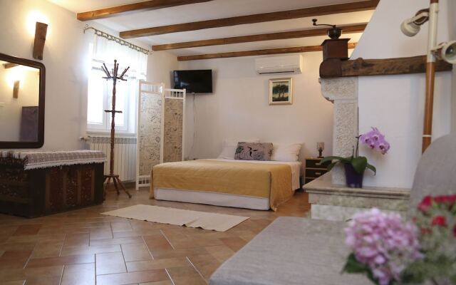 Apartments Tinka