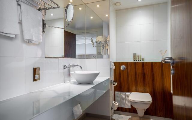 Holiday Inn London Camden Lock by IHG