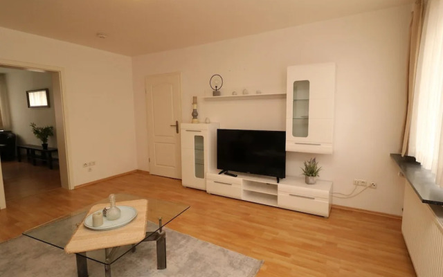 Central Apartment Near the Trade Fair